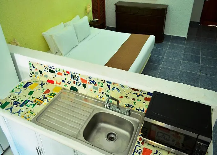 Hotel Maya Del Carmen 3*