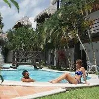 Hotel Maya Del Carmen 3*
